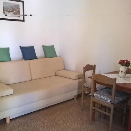 Dori Apartment